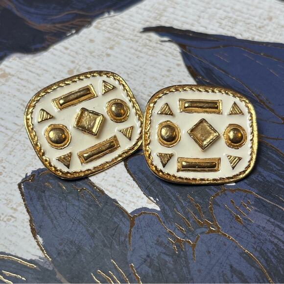 Vintage 80s Oversized Chunky Square Gold and Cream Enamel Geometric Earrings D1 - Picture 4 of 10
